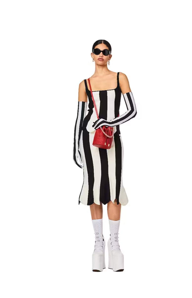 Marc Jacobs The Mini Leather Bucket Bag True Red