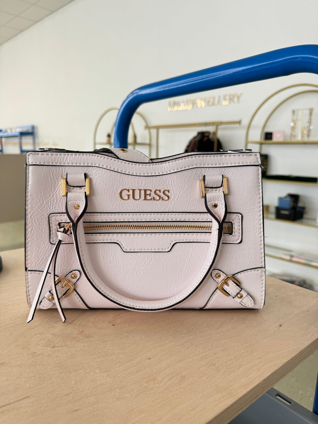 Guess Tasche 25