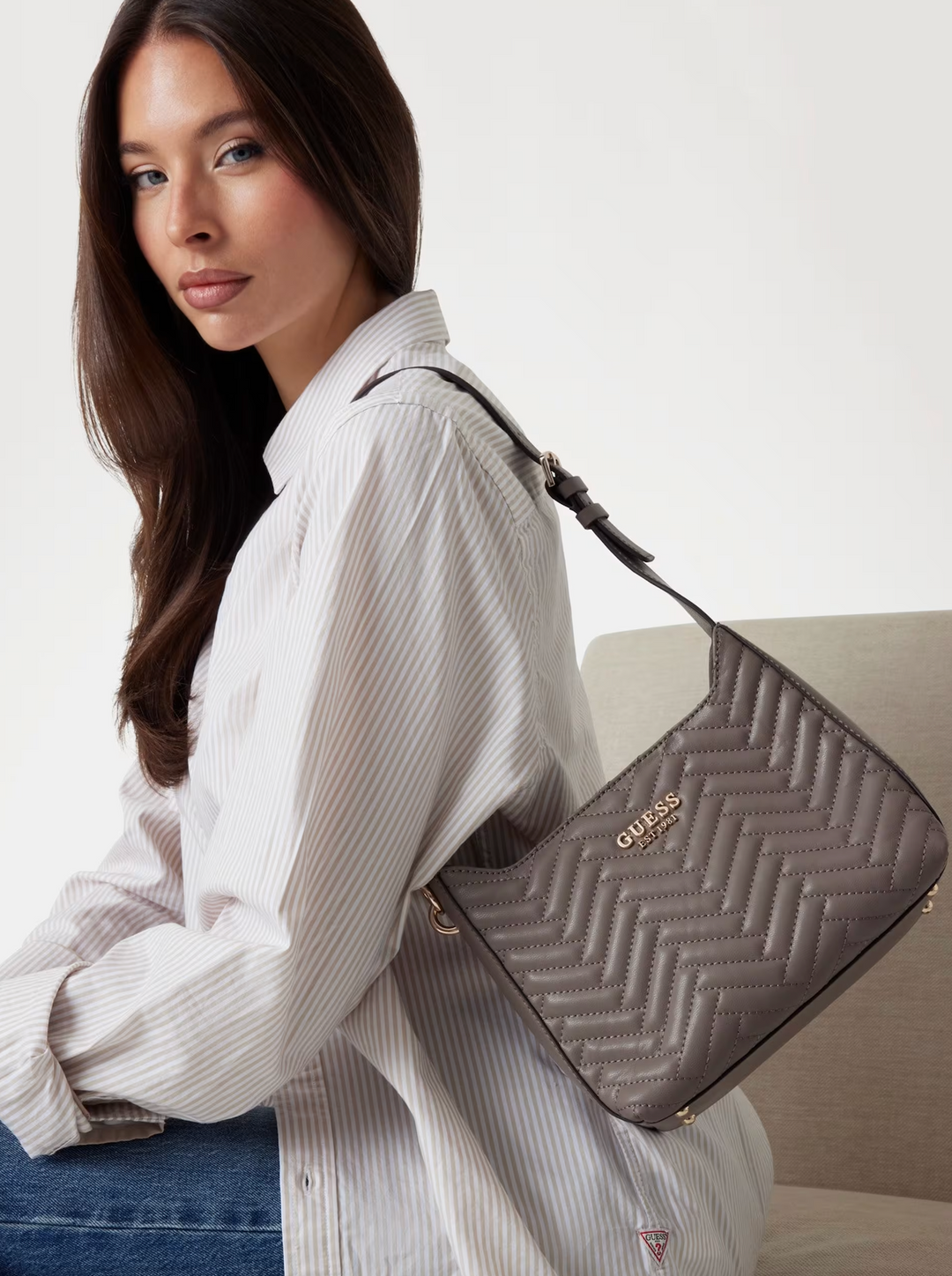 Guess Tasche Dark Taupe