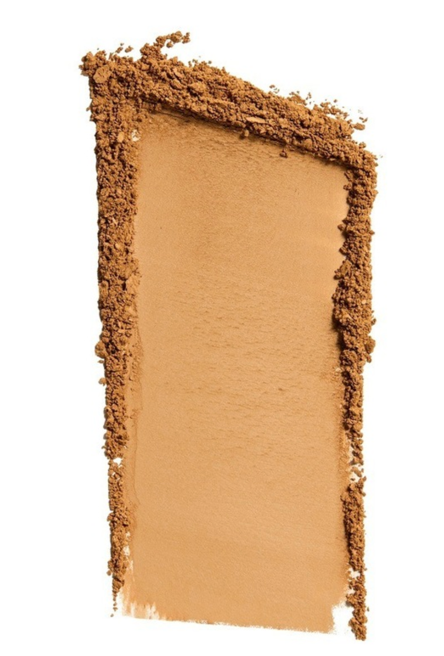 Kylie Jenner Foundation 8N